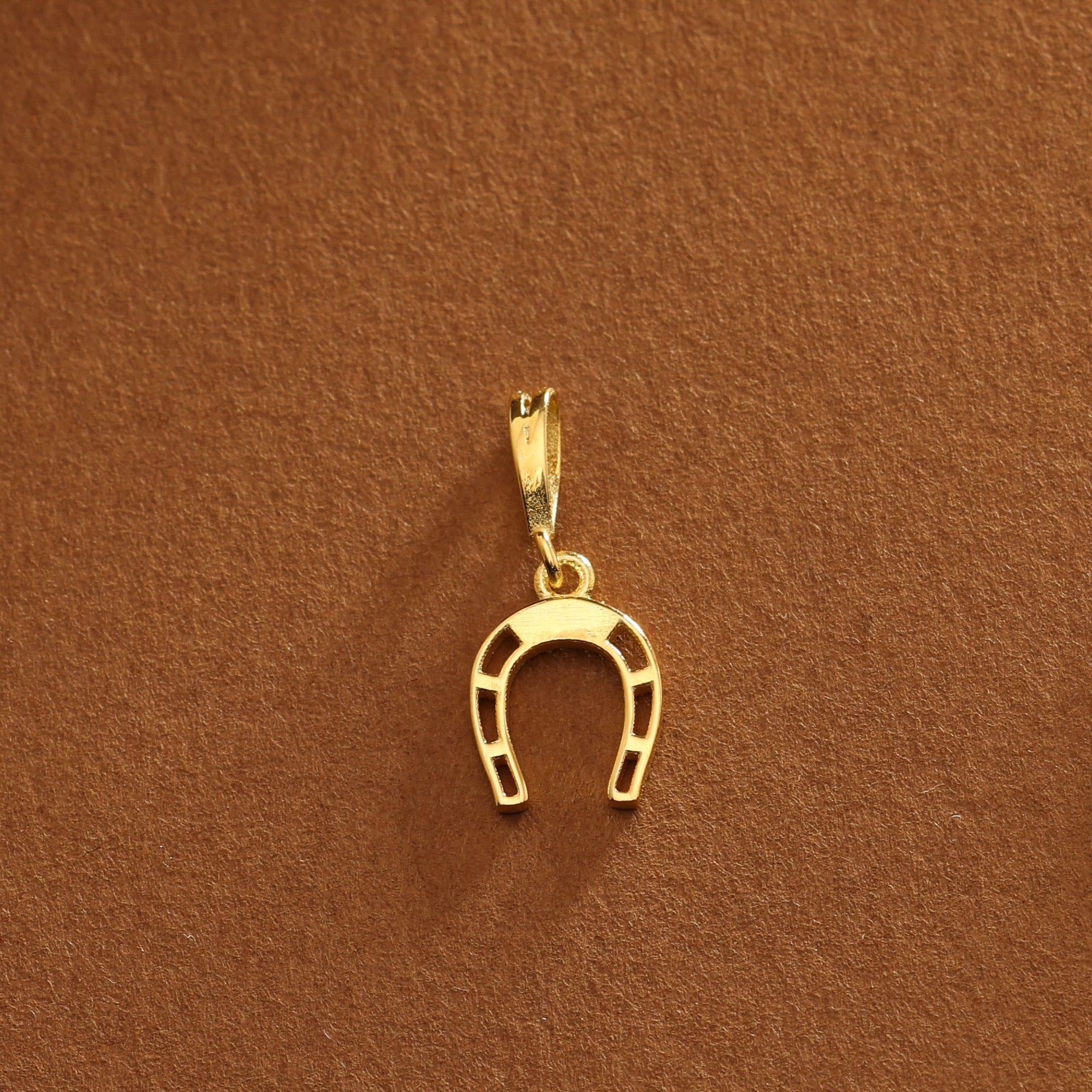 14K Gold Horseshoe Charm